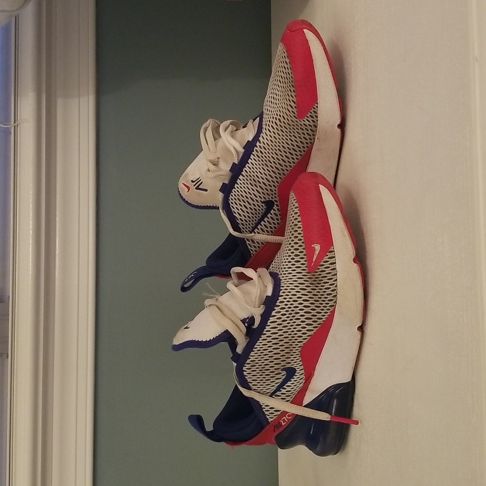 Kids Nike 270's